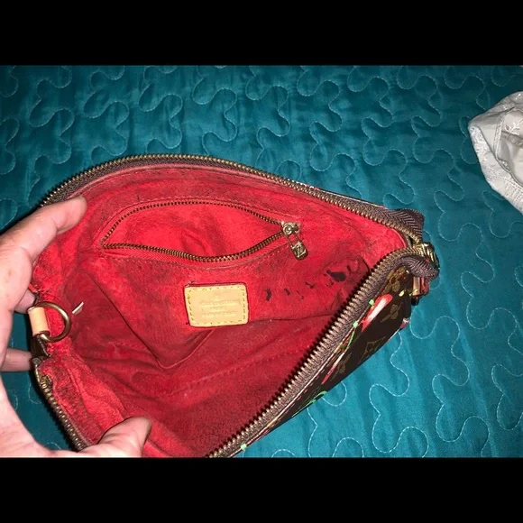 Louis Vuitton -Rare to Find Limited Edition Takashi Murakami Cerises Pochette - Picture 11 of 16